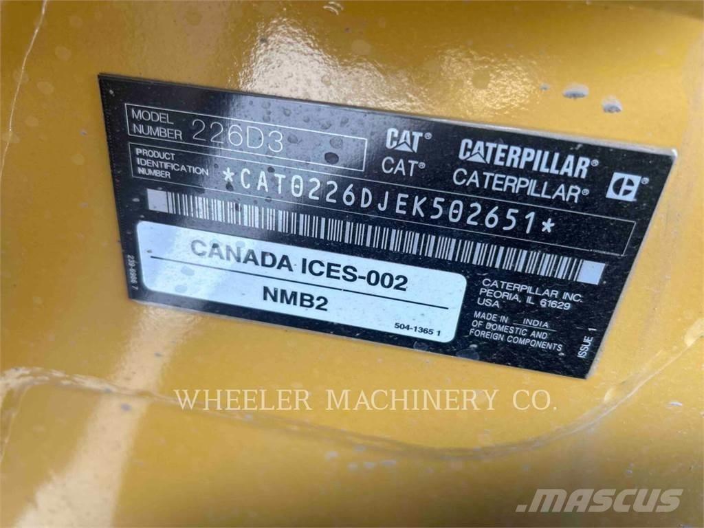 CAT 226D3 C3H2 Mini incarcator