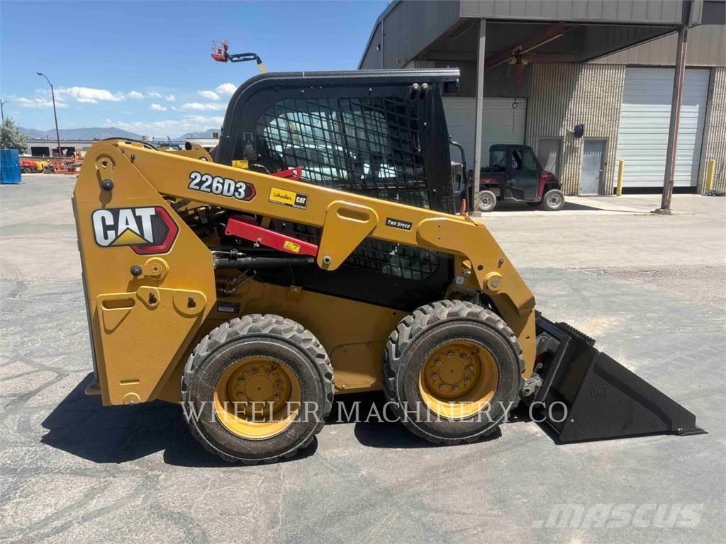 CAT 226D3 C3H2 Mini incarcator