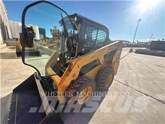 CAT 226D3 C3H2 Mini incarcator