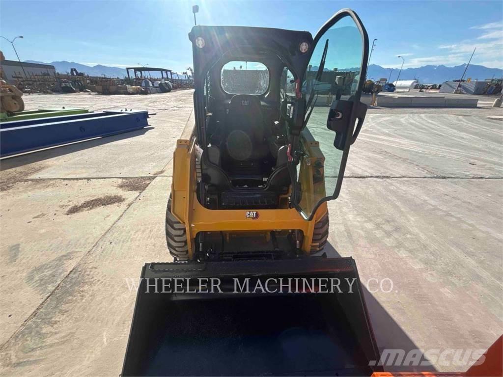 CAT 226D3 C3H2 Mini incarcator