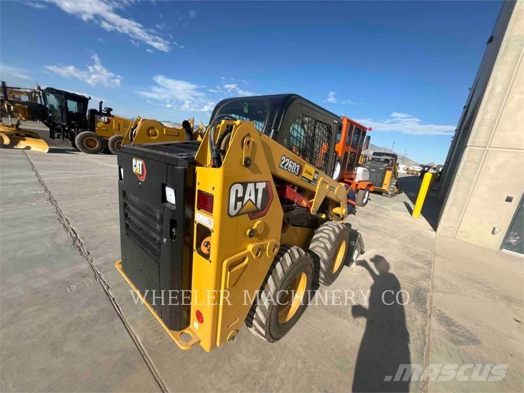 CAT 226D3 C3H2 Mini incarcator