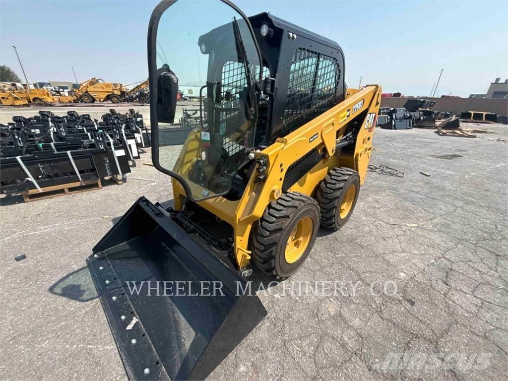 CAT 226D3 C3H2 Mini incarcator