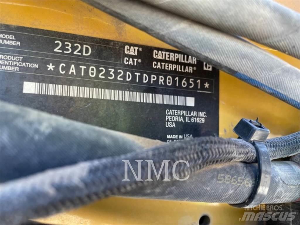 CAT 232D Mini incarcator