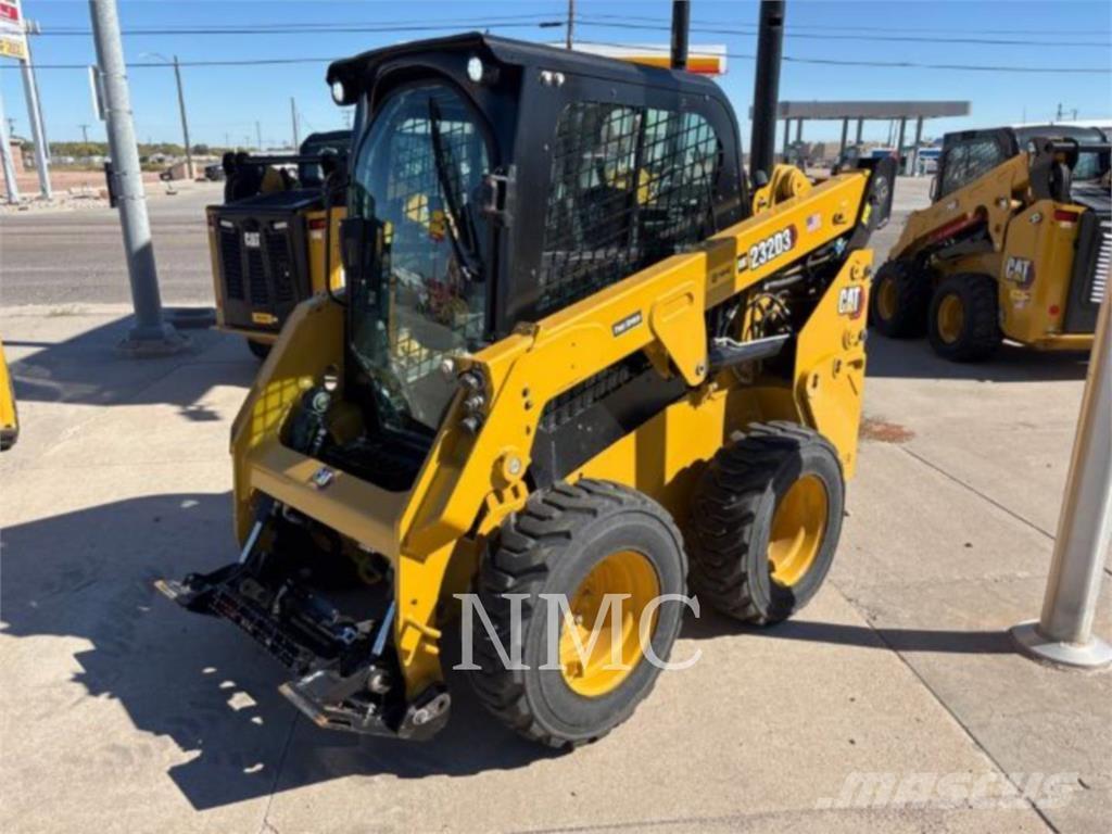 CAT 232D3 Mini incarcator
