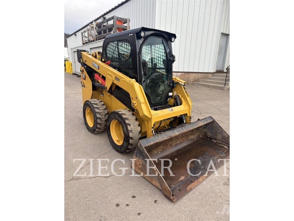 CAT 232D3 Mini incarcator