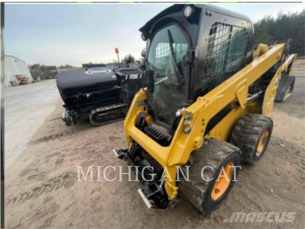 CAT 232D3 AQ Mini incarcator