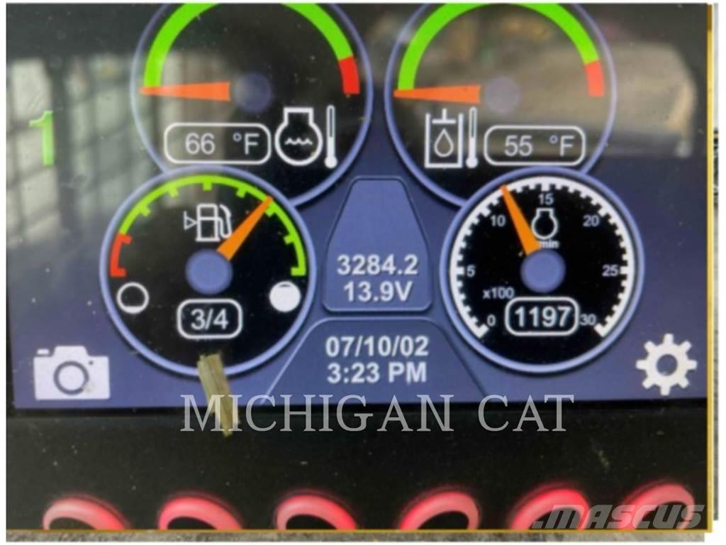 CAT 232D3 AQ Mini incarcator