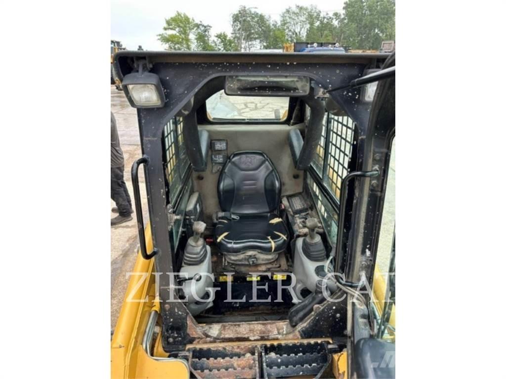 CAT 236B3 Mini incarcator