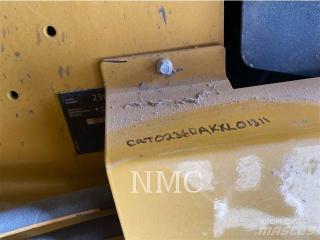 CAT 236D Mini incarcator