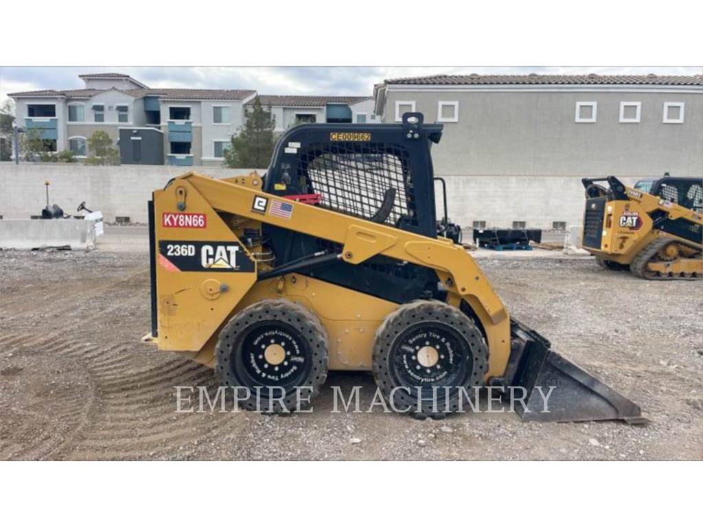 CAT 236D Mini incarcator