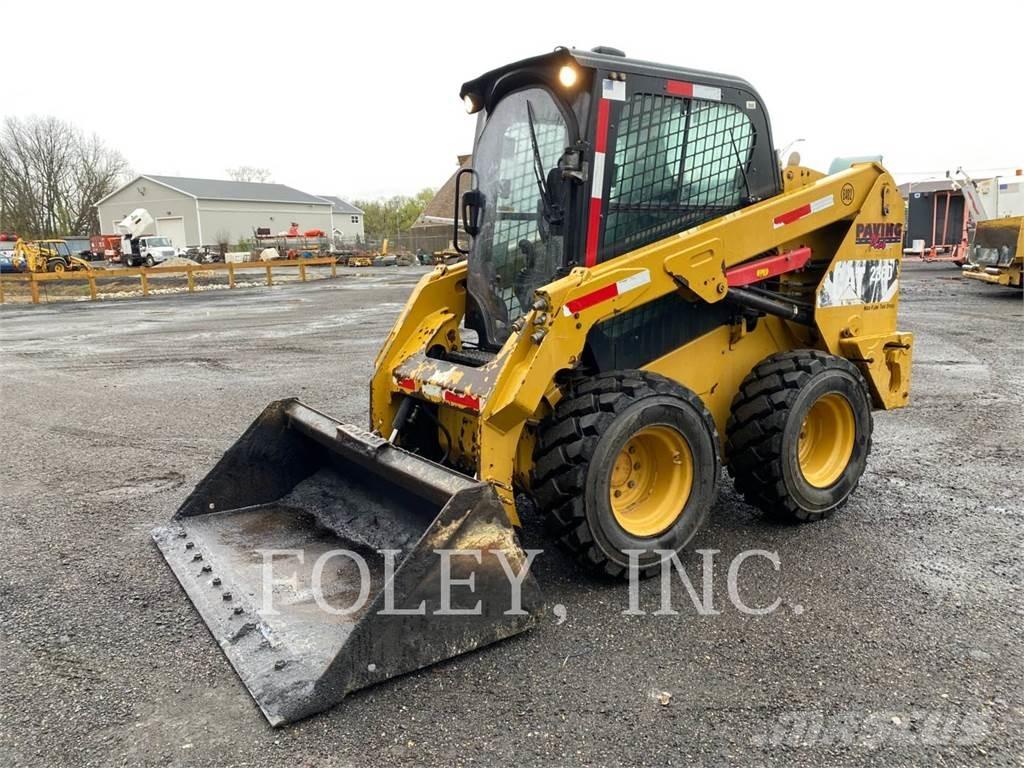 CAT 236D Mini incarcator