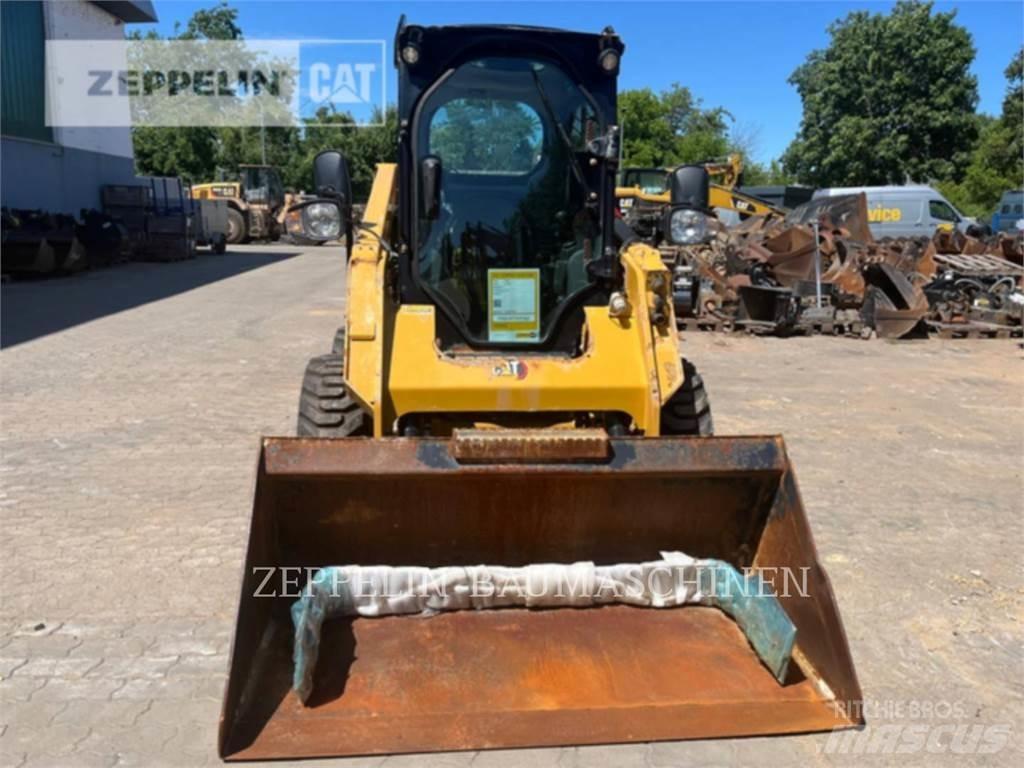 CAT 236D Mini incarcator
