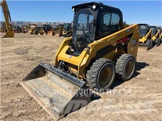 CAT 236D3 Mini incarcator