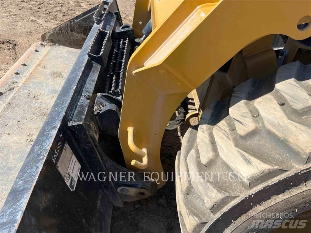 CAT 236D3 Mini incarcator