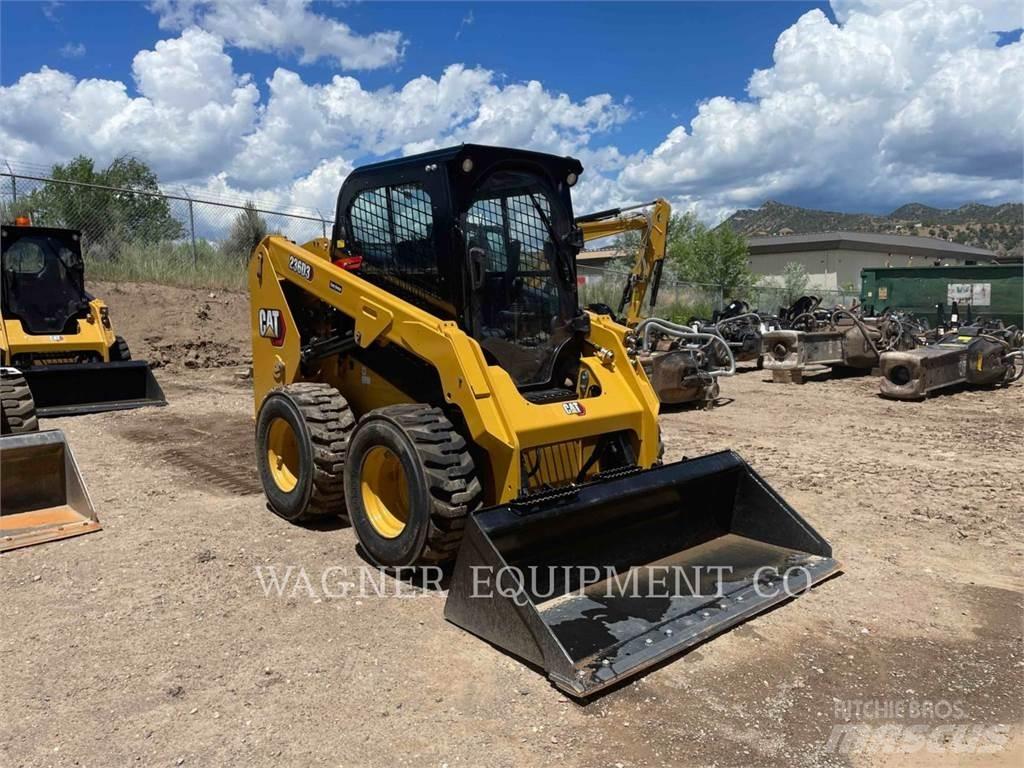CAT 236D3 Mini incarcator