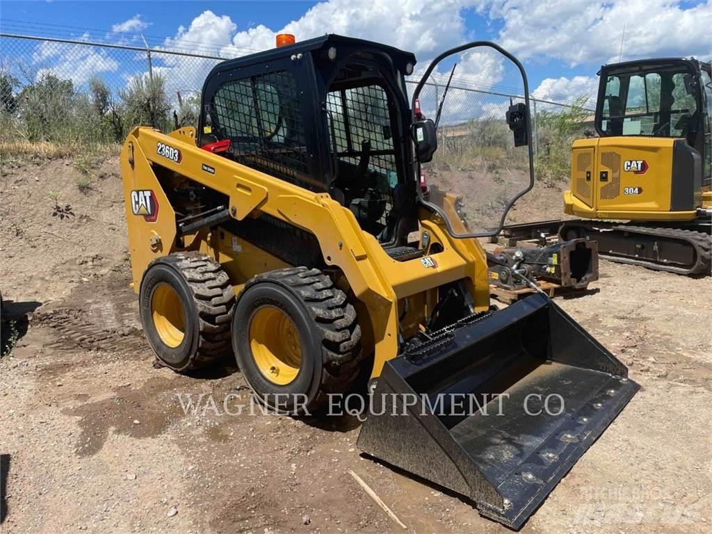 CAT 236D3 Mini incarcator