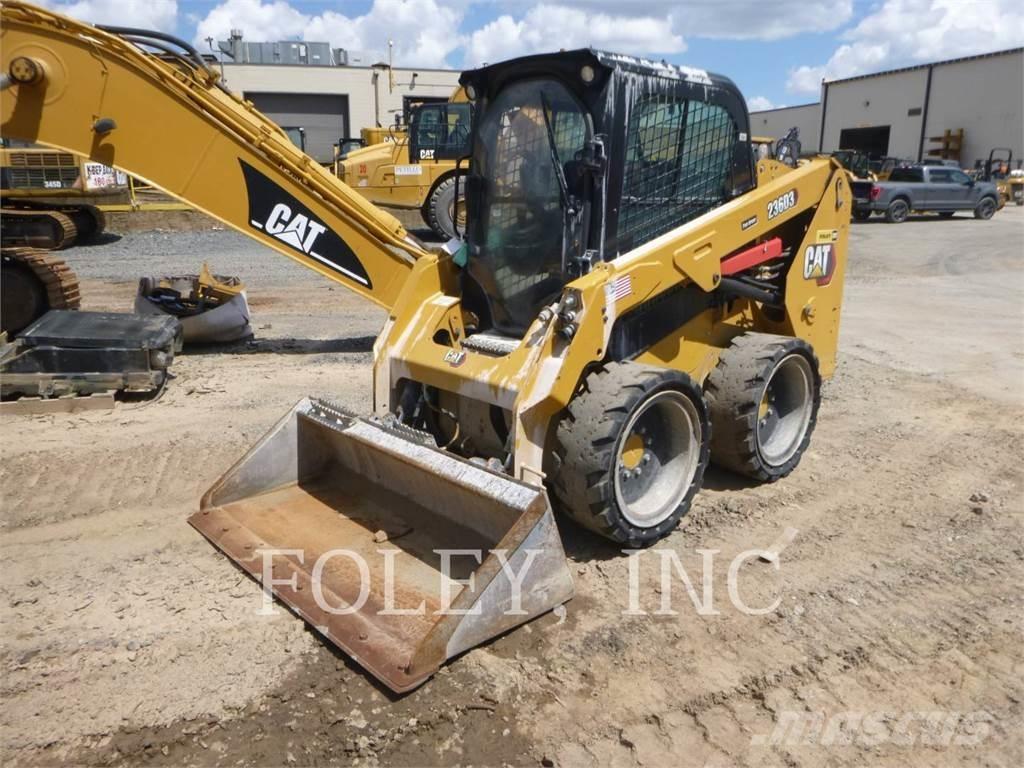 CAT 236D3 Mini incarcator