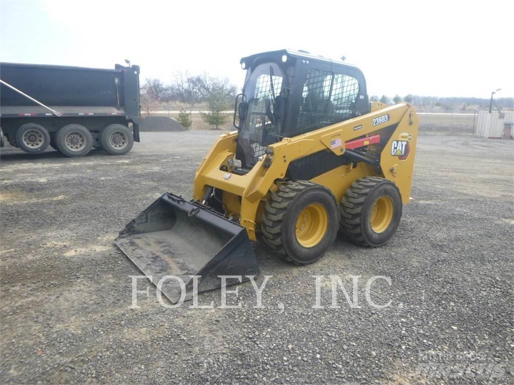 CAT 236D3 Mini incarcator