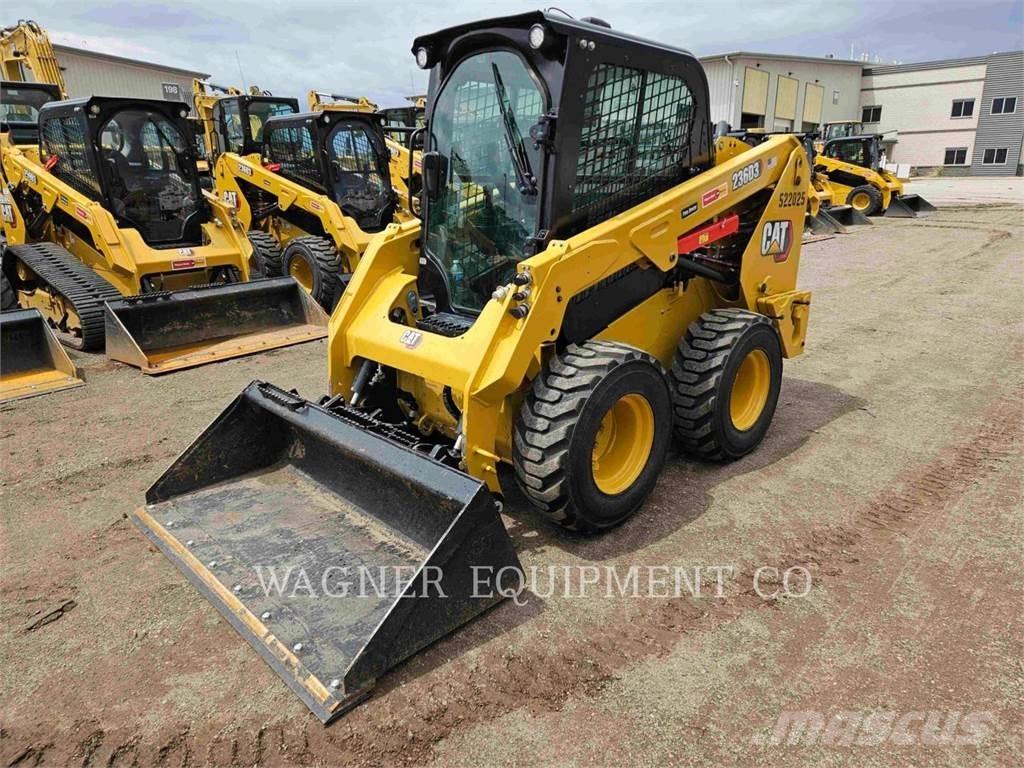 CAT 236D3 Mini incarcator