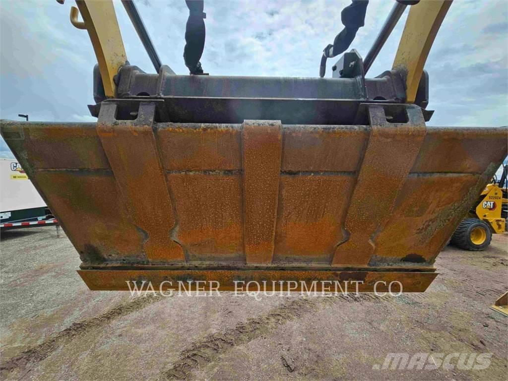 CAT 236D3 Mini incarcator