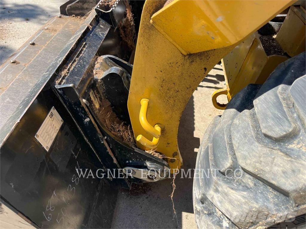 CAT 236D3 Mini incarcator