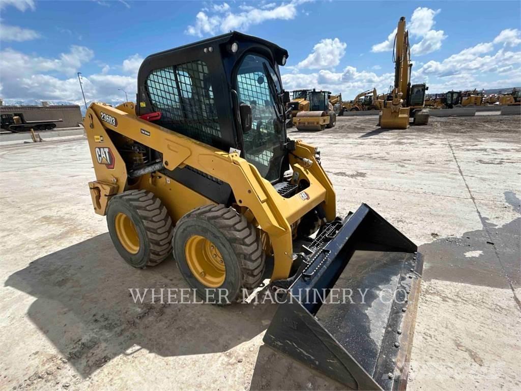 CAT 236D3 C3H2 Mini incarcator