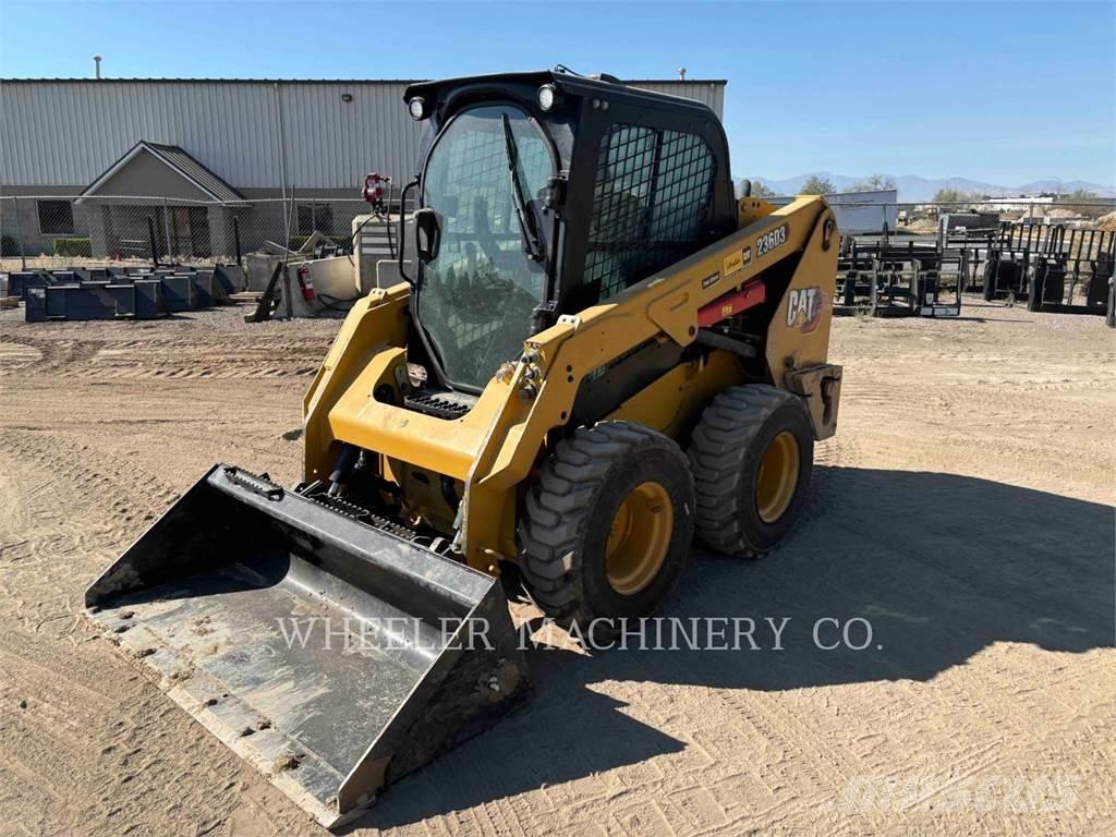 CAT 236D3 C3H2 Mini incarcator