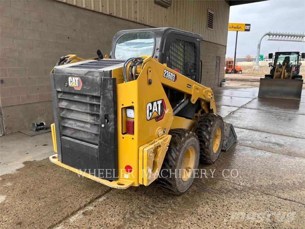 CAT 236D3 C3H2 Mini incarcator