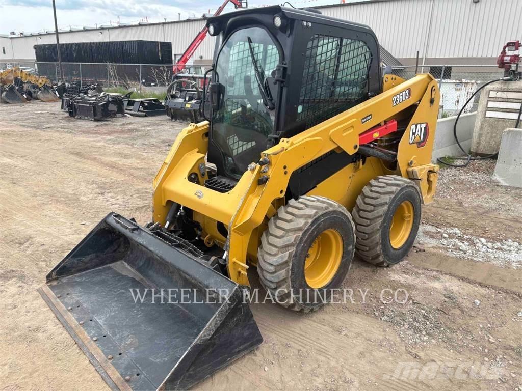 CAT 236D3 C3H2 Mini incarcator