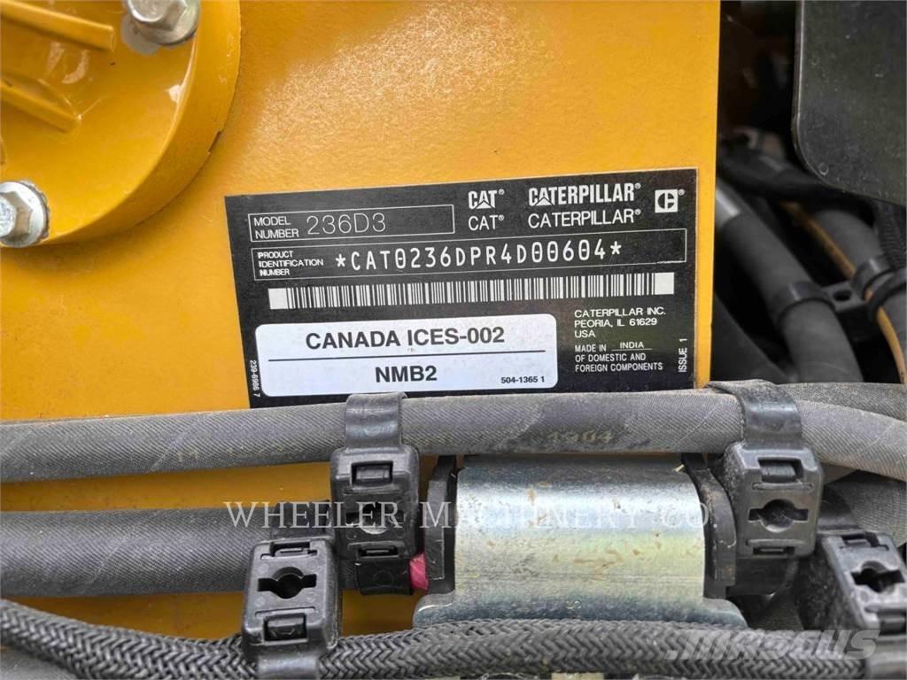 CAT 236D3 C3H2 Mini incarcator