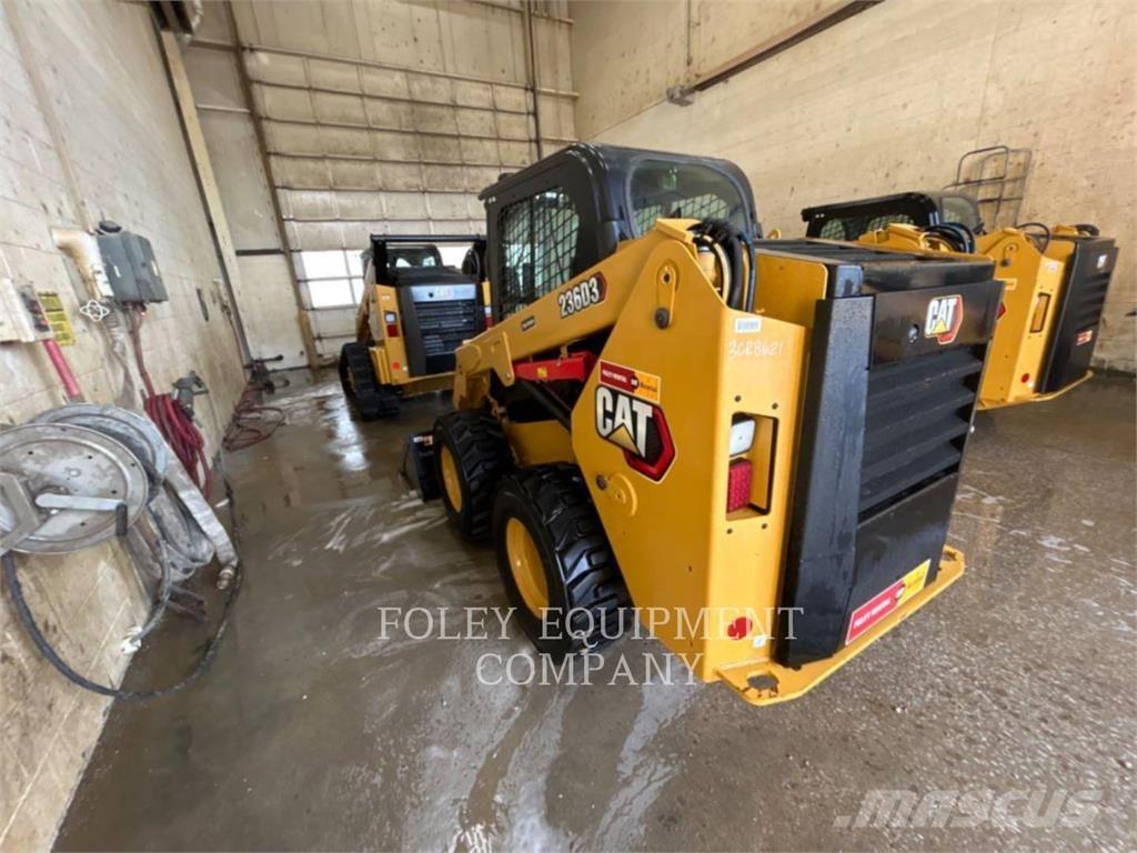 CAT 236D3STD2C Mini incarcator