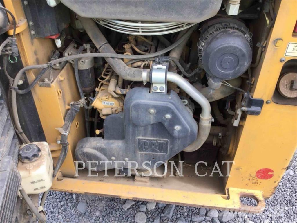 CAT 239D Încarcatoare cu excavator