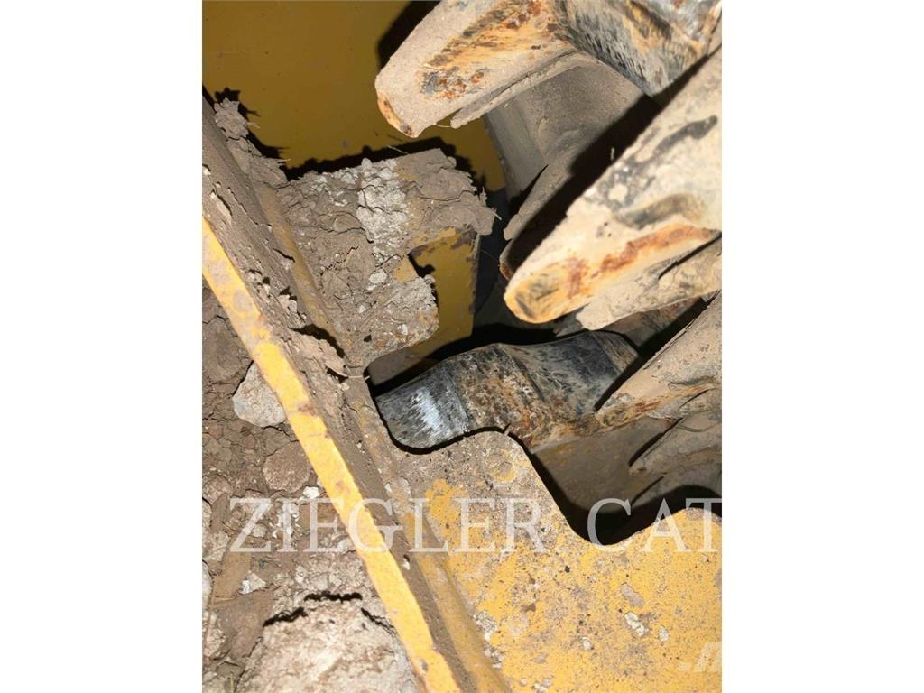 CAT 239D3 Încarcatoare cu excavator