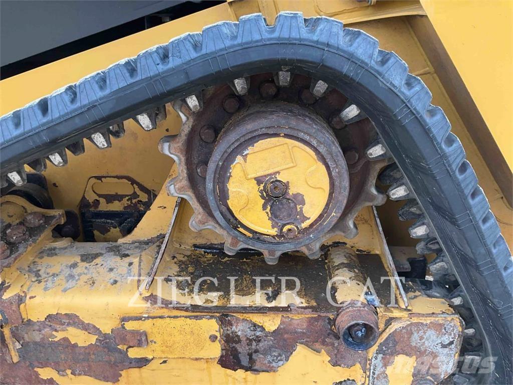 CAT 239D3 Încarcatoare cu excavator