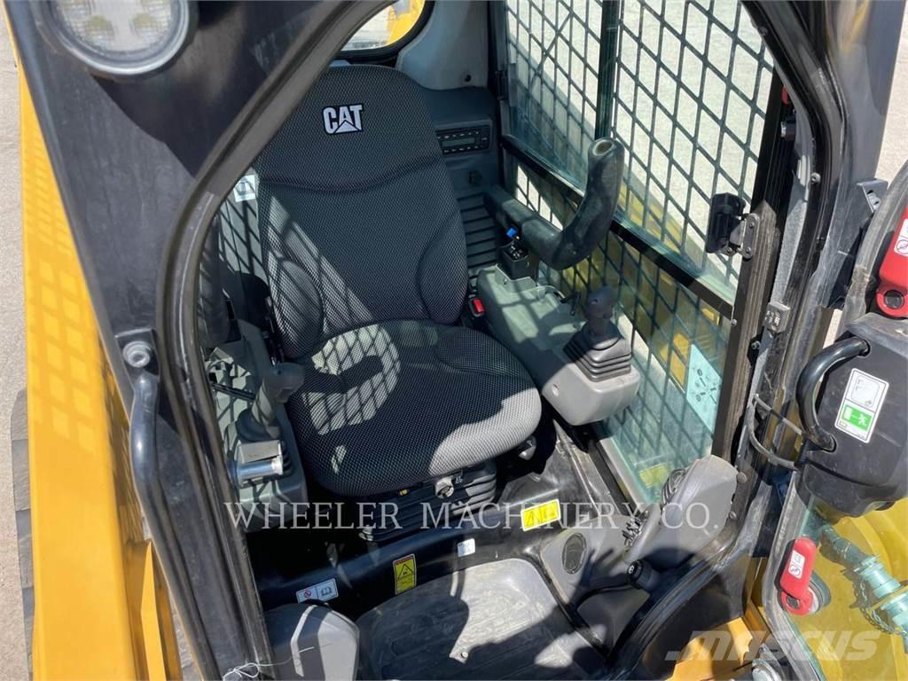 CAT 239D3 C1H2 Încarcatoare cu excavator