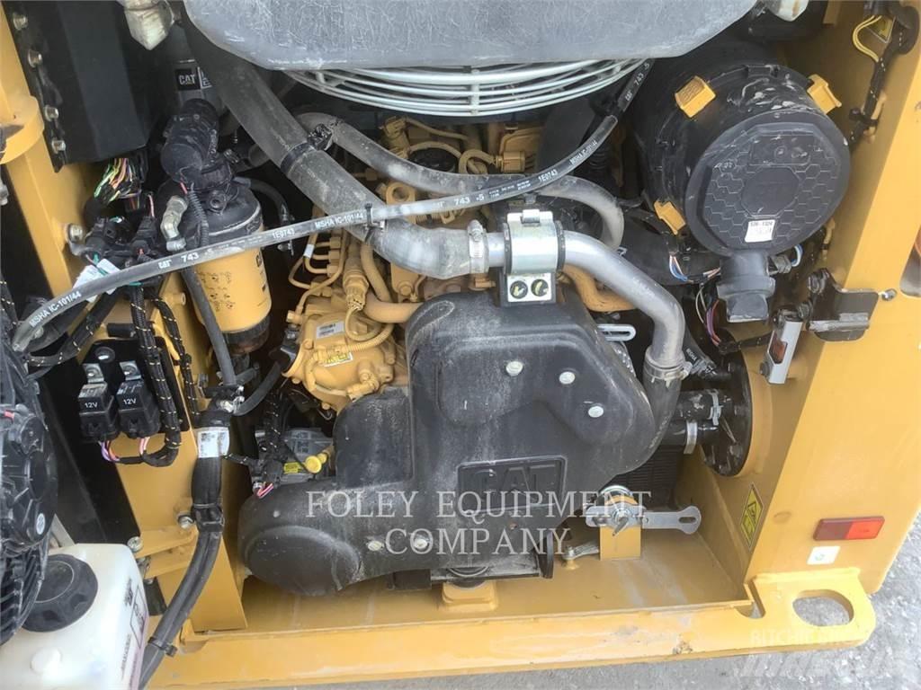 CAT 239D3STD2C Mini incarcator