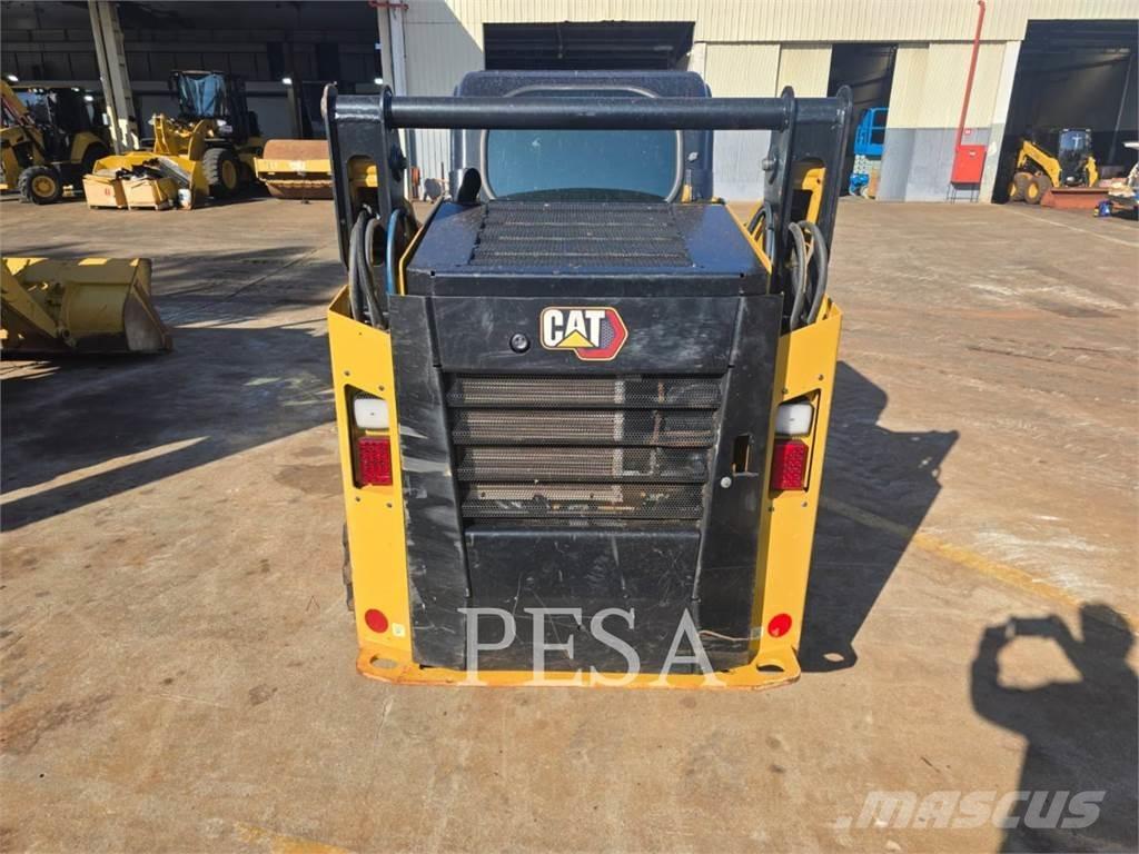 CAT 242 D Mini incarcator