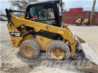 CAT 242D Mini incarcator
