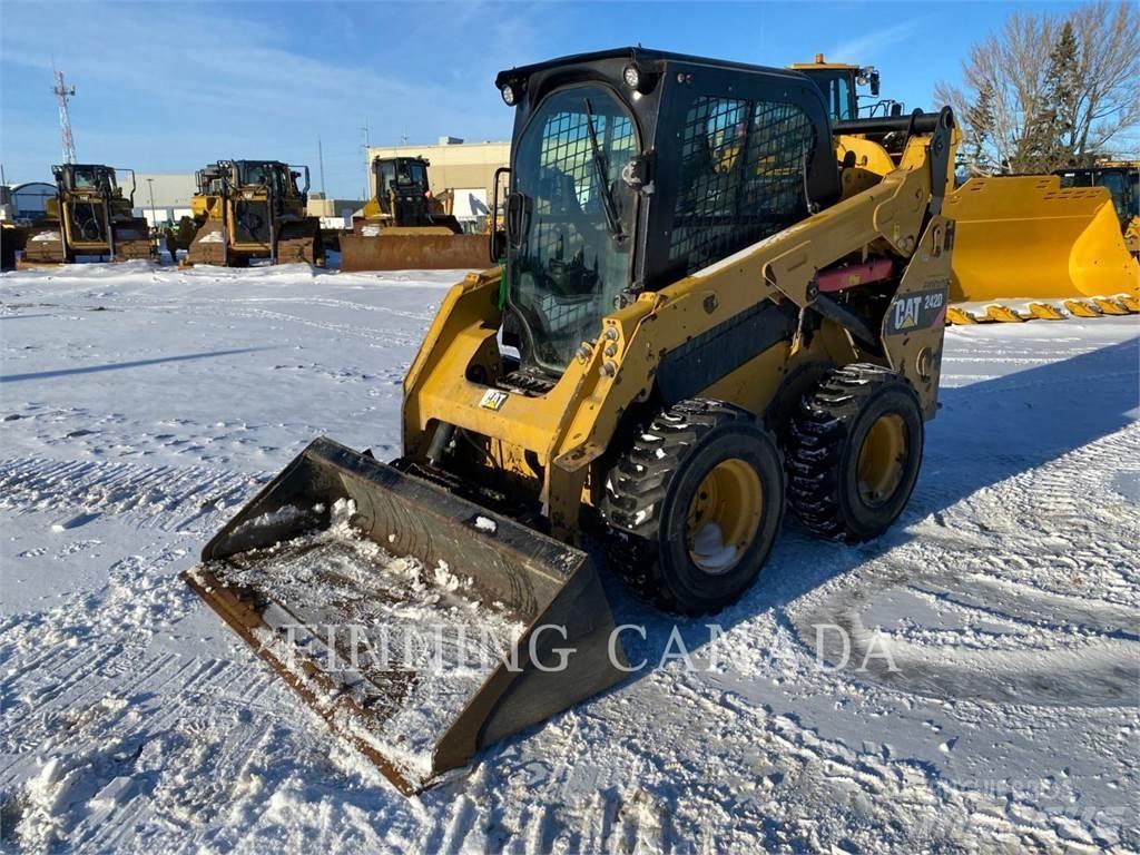 CAT 242D Mini incarcator
