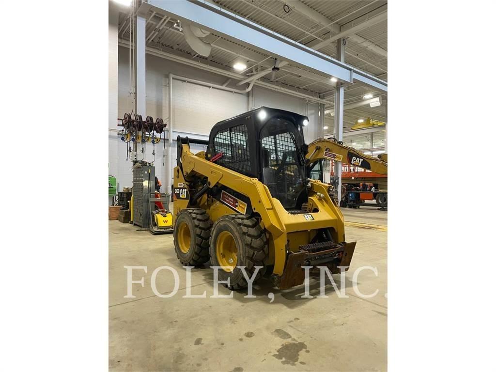 CAT 242D Mini incarcator