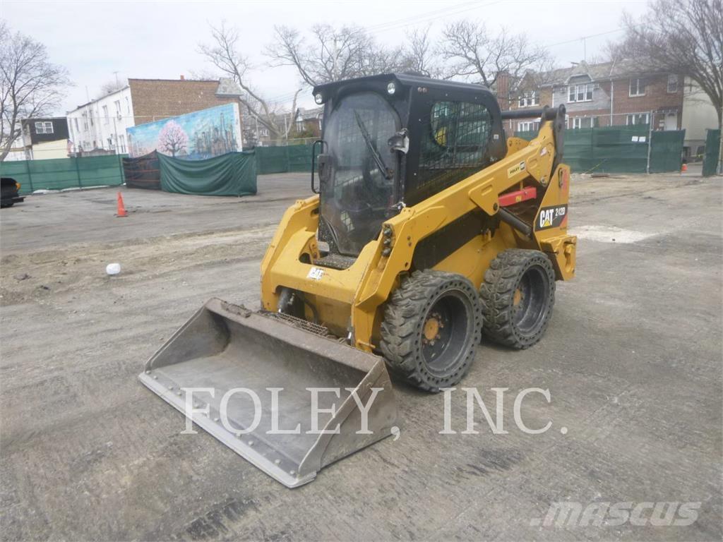 CAT 242D Mini incarcator