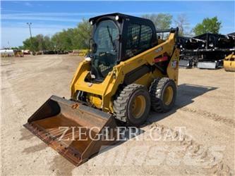 CAT 242D3 Mini incarcator
