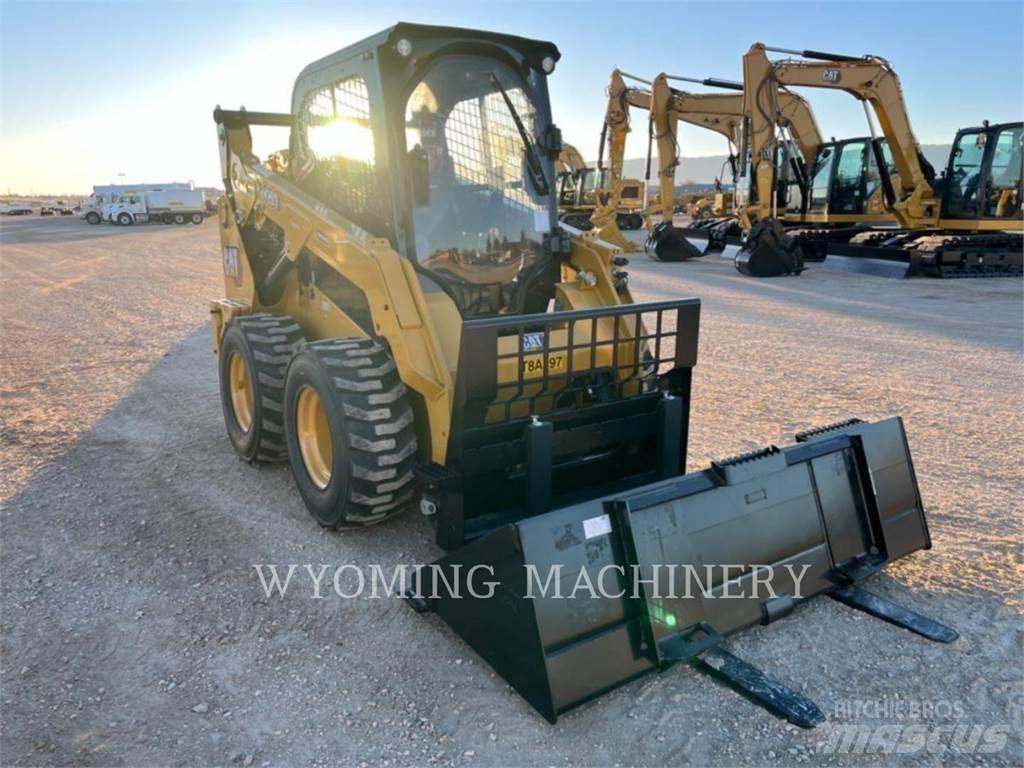 CAT 242D3 Mini incarcator