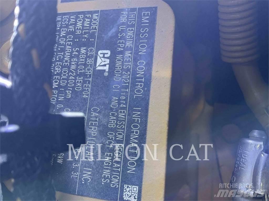 CAT 242D3 Mini incarcator