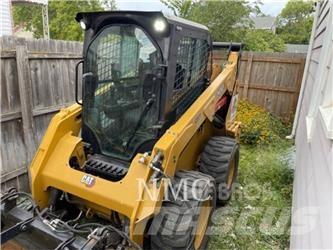 CAT 242D3 Mini incarcator