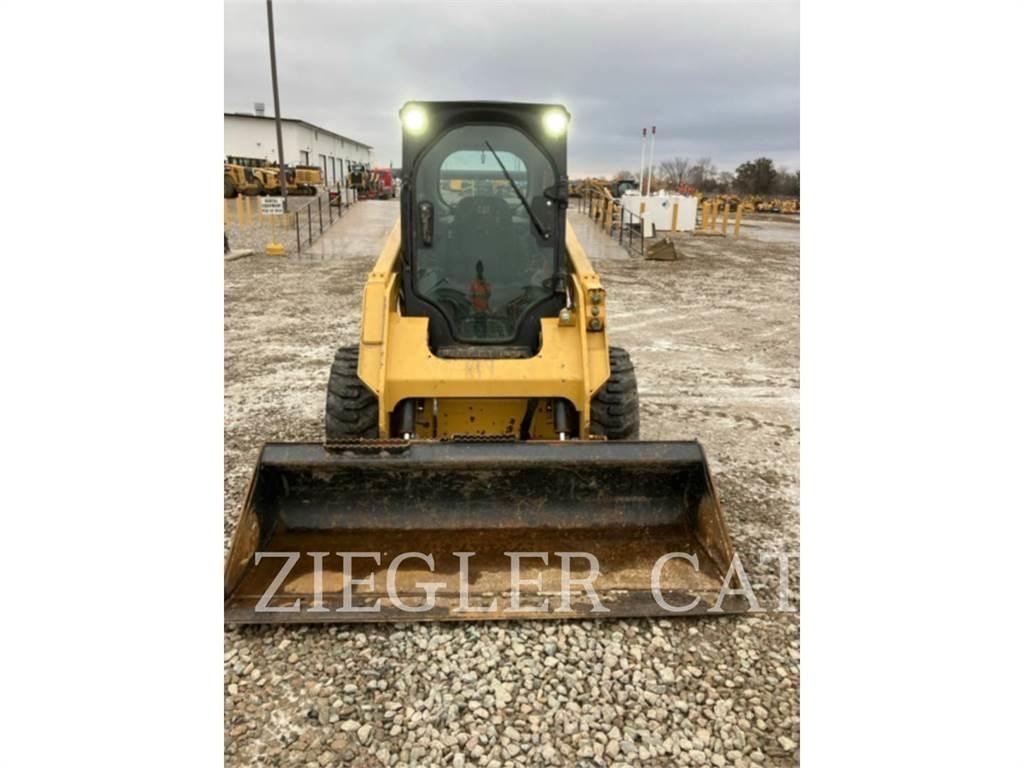 CAT 242D3 Mini incarcator