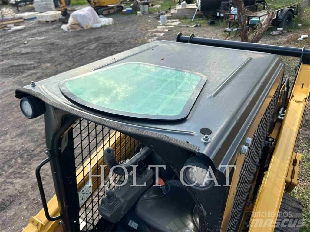 CAT 242D3 Mini incarcator
