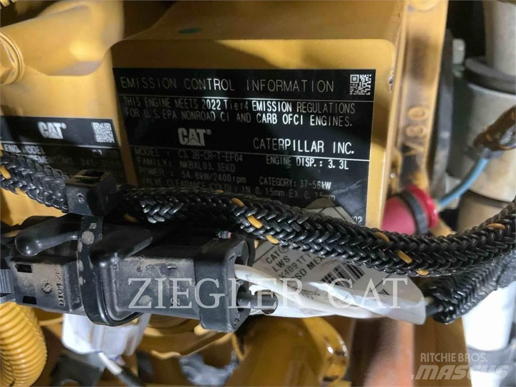 CAT 242D3 Mini incarcator
