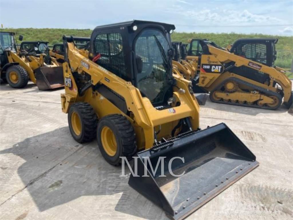 CAT 242D3 Mini incarcator