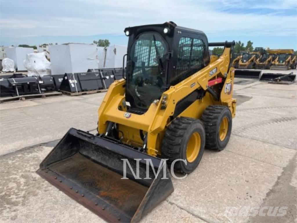 CAT 242D3 Mini incarcator
